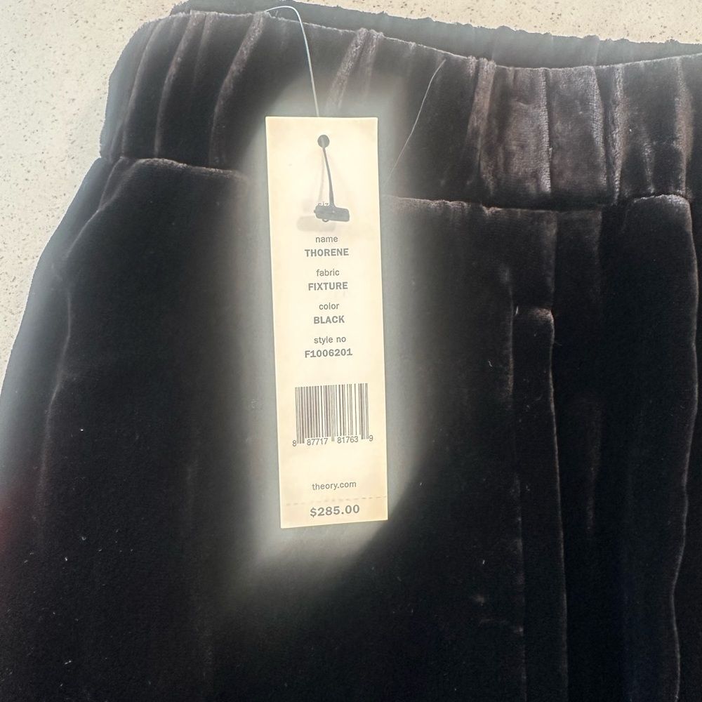 BRAND NEW with TAG! Theory velvet black pants Thorene size small - Picture 2 of 10